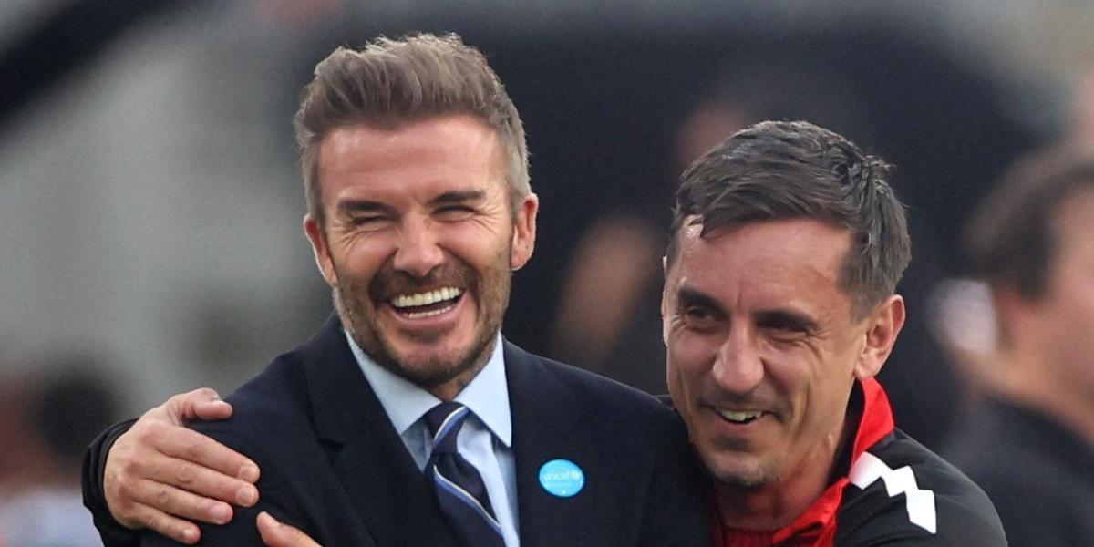 David Beckham and Gary Neville buy an English club and dream of taking it to the Premier League